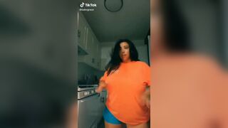 Tik Tok Female: Chick with HUGE tits!