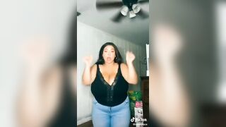 Tik Tok Female: Chick with HUGE tits!