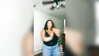 Tik Tok Female: Chick with HUGE tits!