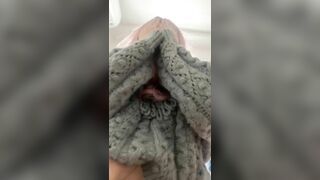 A girl in a sweater hides her face and cowgirl in clothes [pov sex】