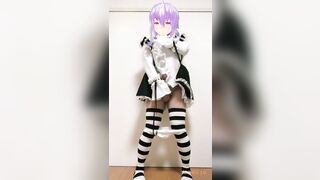 【個人撮影】素人男の娘メイドがパンツを下ろしてペニクリにローター装着して手放しで射精しちゃうエロ動画【女装コスプレレイヤー】