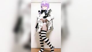 【個人撮影】素人男の娘メイドがパンツを下ろしてペニクリにローター装着して手放しで射精しちゃうエロ動画【女装コスプレレイヤー】