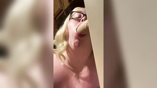 Bbw sucks dildo like crazy