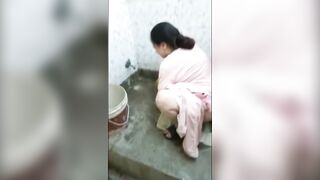 Desi Punjabi Bhabhi Ki Choot Ka Pani Nikla