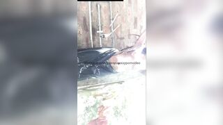 Desi aunty outdoor bathing sinhala kella