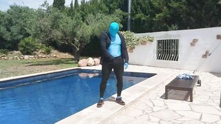 Encased - living a zentai life