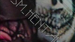 【変態奴隷人形の調教】アナル高速ピストン責め：黒パンストの奴隷秘書がピストンマシンで肛門を責められる…パイパンマンコと噴出潮…逝き果てる
