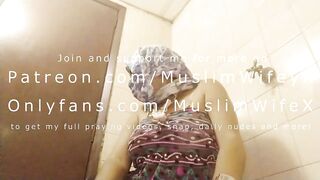 Real Amateur HOT MOM Arab In Hijabi Masturbates Squirting Creamy Pussy To Wet Orgasm On Webcam