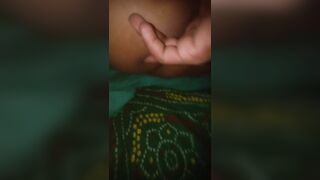 Desi Bhabi ki hardcore chudai nightchudati hui bhabi  desi Bhabi ki jabarjaust chudai night me mast chusti hui