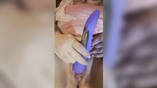 Pussy play with new toy