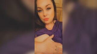 Gorgeous, hot and always horny BBW Cougar Bellacarina94 clips of her huge natural tits