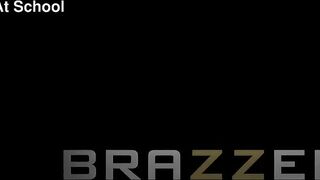 Gilf Makes His Cock Cozy - Payton Hall / Brazzers  / stream full from www.brazzers.promo/make