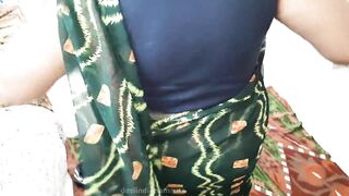 Desi Sexy Hot Cute Indian Bhabhi Wearing Dark Green Saree