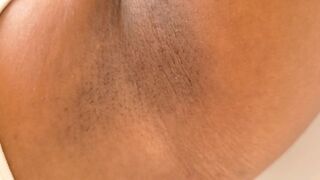 Sexy Armpit showing by Hot Teen Big Boobs Babe - කිහිලි පිස්සෝ ආසයිද මට