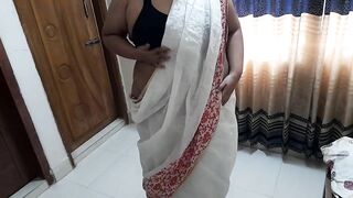 (Tamil hot aunty saree striping) Aunty Ko Jabardast Chudai aur maja karti hua - Hindi Clear Audio