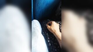 Kella akka bass yana gamn pusi mirikuwa. Enjoyment inside the bus...