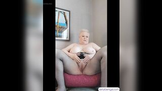 Big Boobs Granny Mom feels really horny for you !