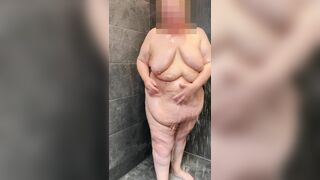 SSBBW has steamy shower then oils up her voluptous curves