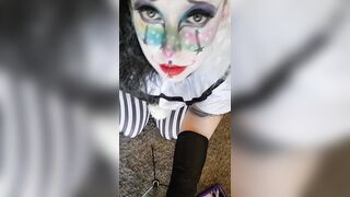 Goth Clown Girl gives Daddy a Deepthroat Blowjob