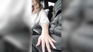 Slut MILF Teacher sucks the cock of his Uber driver