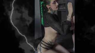 GOTH SLUT gets a CUMSHOT