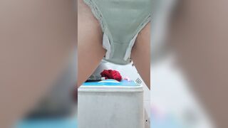 Pissing during menstruation with a panty liner for period