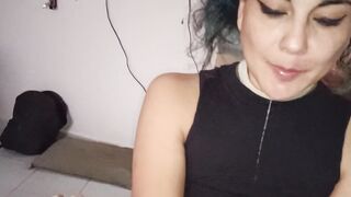 Sexy Latina Deepthroat fuck my BIG DICK until bursting