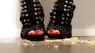 Cup Cake Food Crush with Spikey High Heels