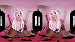 VRCosplayX.com Spider Gwen Blowing Your Mind With Her Mouth And Pussy VRPorn